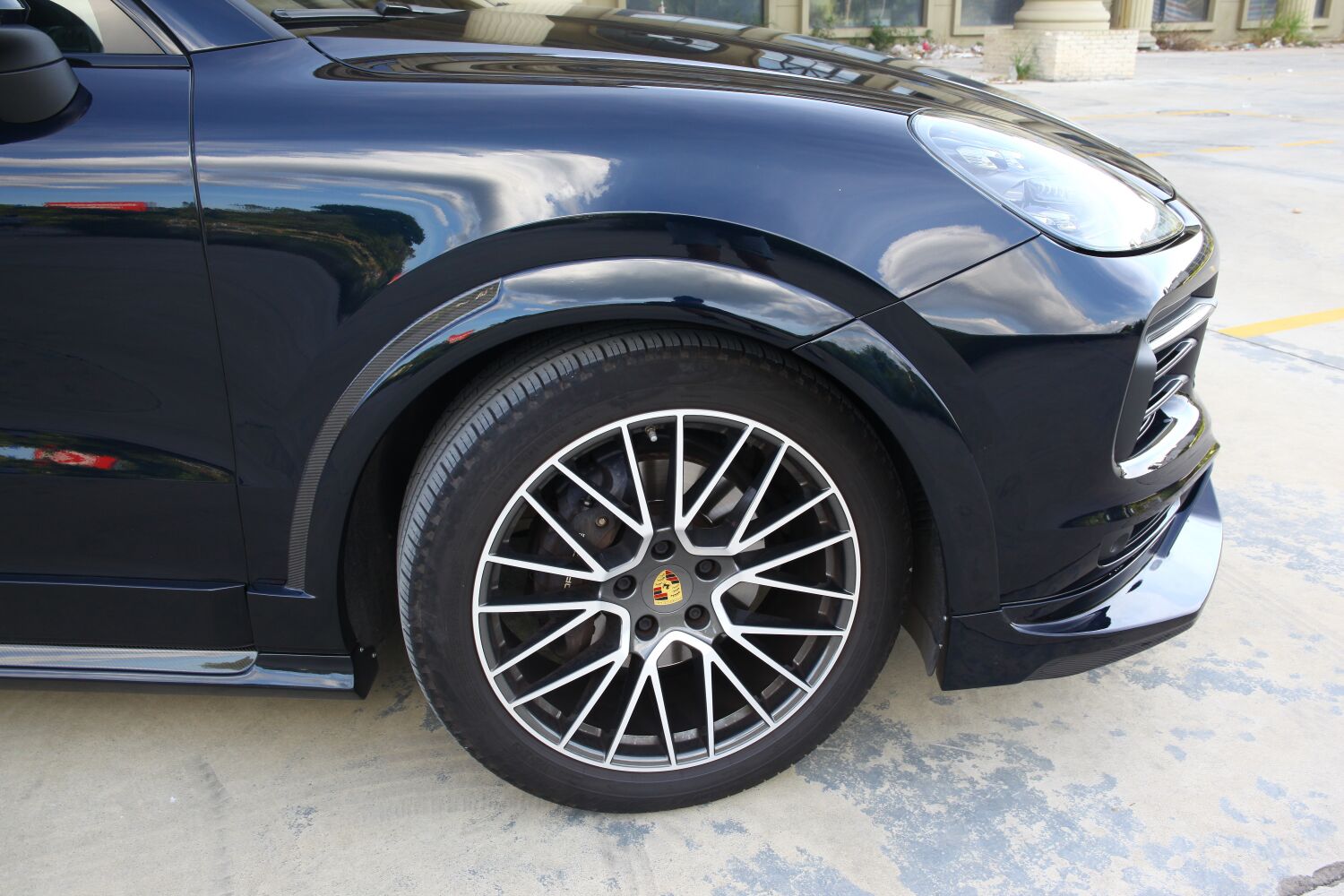 2018-2023 Porsche Cayenne 9Y0.1 OD Style Wheel Arch Trims with Outer Door Panels Dry Carbon