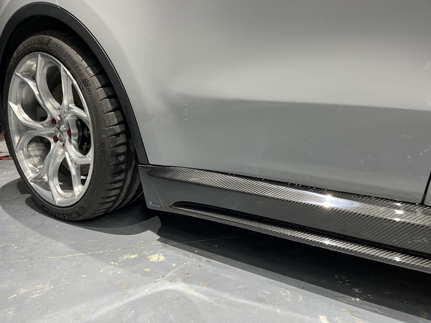 Tesla Model Y 2021-2024 Dry Carbon Fiber Side Skirts Ocean Design Original Series Bodykit