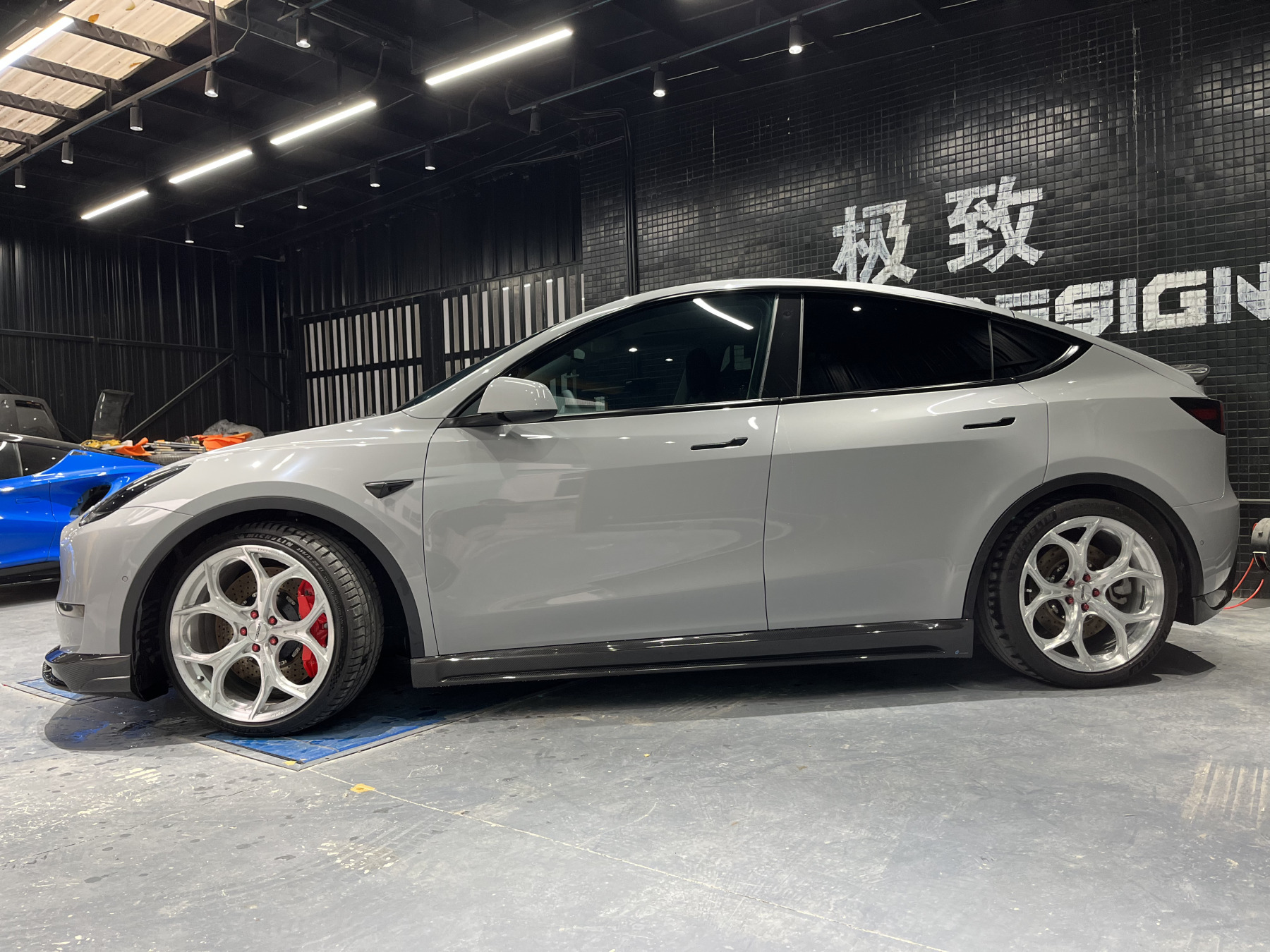 Tesla Model Y 2021-2024 Dry Carbon Fiber Side Skirts Ocean Design Original Series Bodykit
