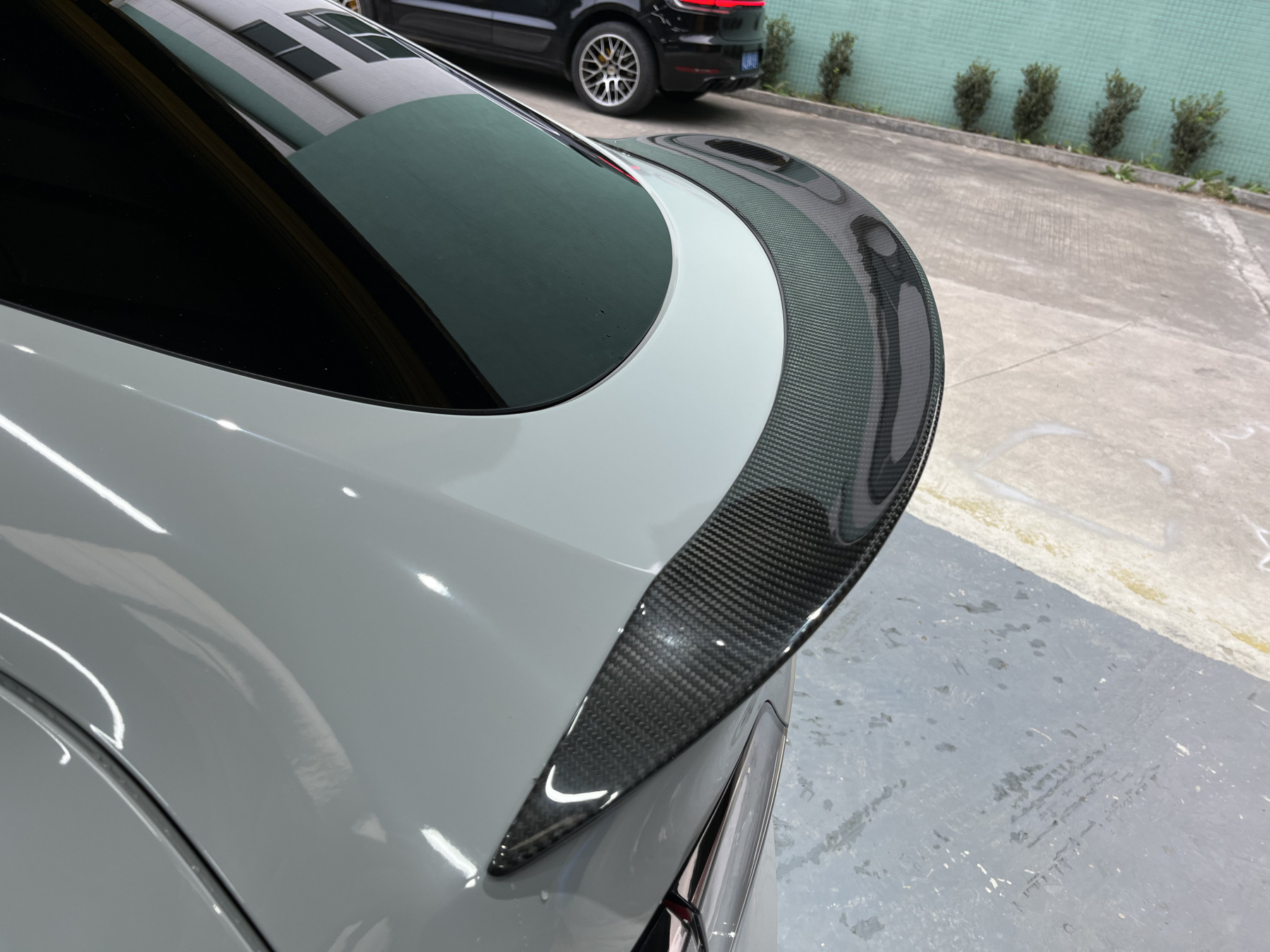 Tesla Model Y 2021-2024 Dry Carbon Fiber Trunk Spoiler Rear Wing Ocean Design Original Series Bodykit