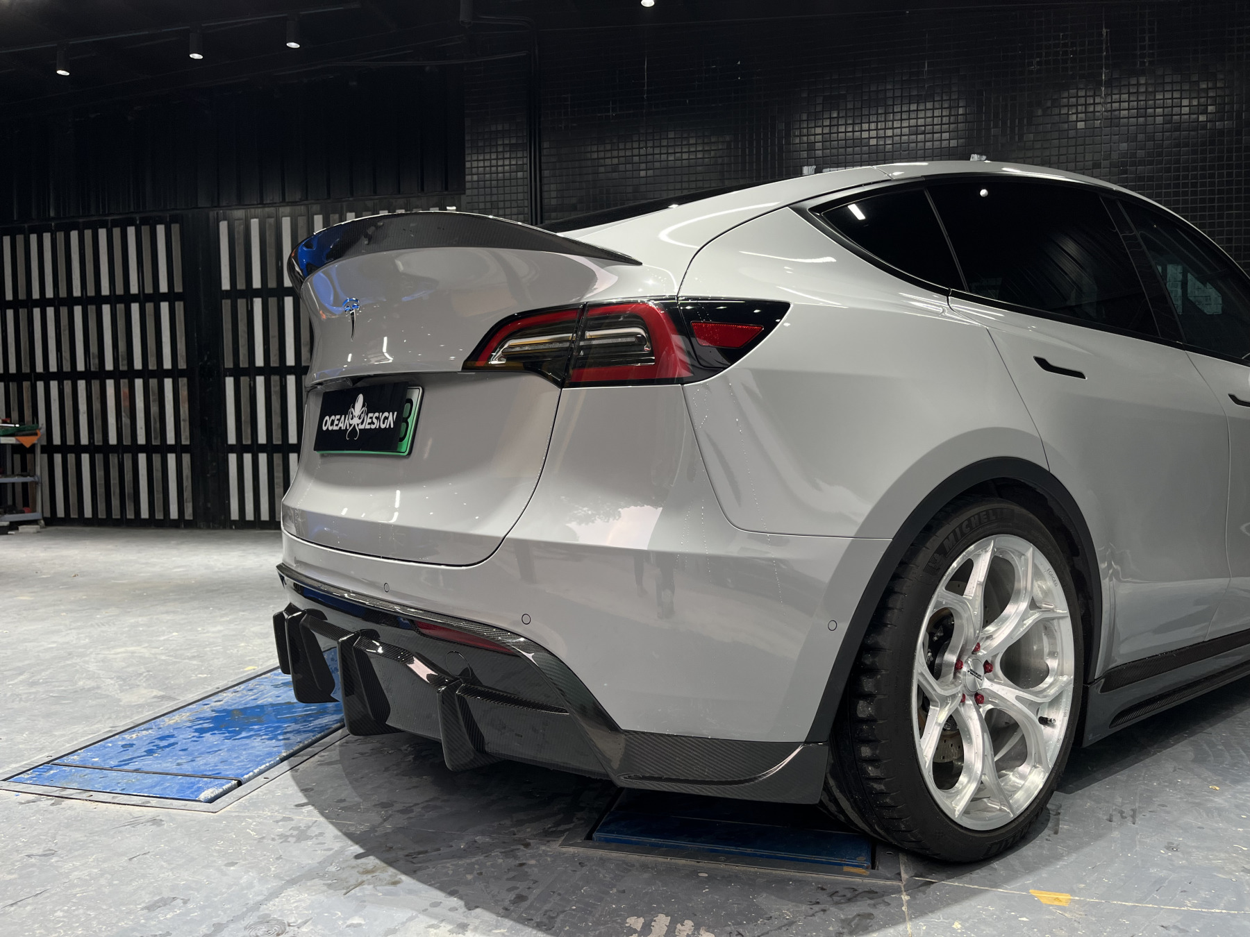 Tesla Model Y 2021-2024 Dry Carbon Fiber Rear Diffuser Ocean Design Original Series Bodykit