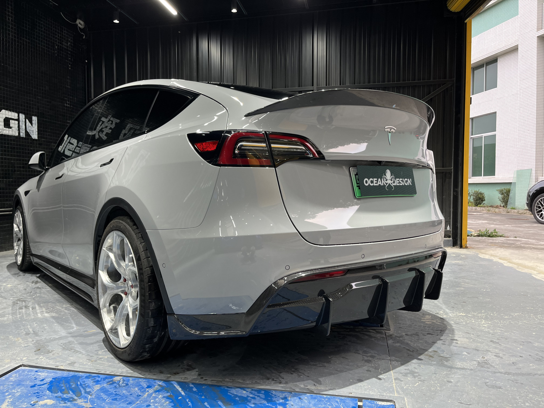 Tesla Model Y 2021-2024 Dry Carbon Fiber Rear Diffuser Ocean Design Original Series Bodykit
