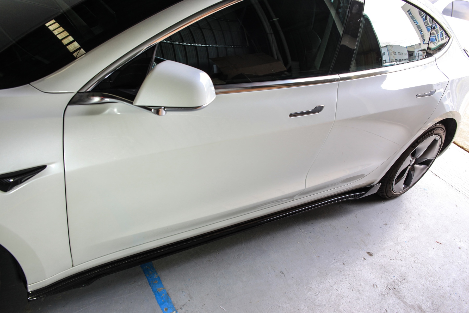 Tesla Model 3 V Style Parts - styling view