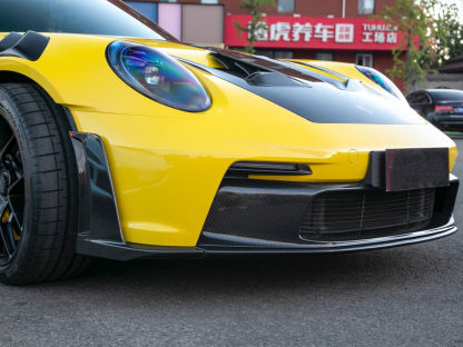 Porsche 992 GT3 RS OEM Style Dry Carbon Parts - styling view