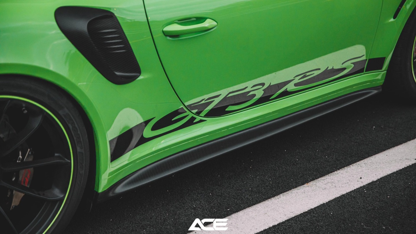 Porsche 991 GT3 RS OEM Style Dry Carbon Parts - styling view