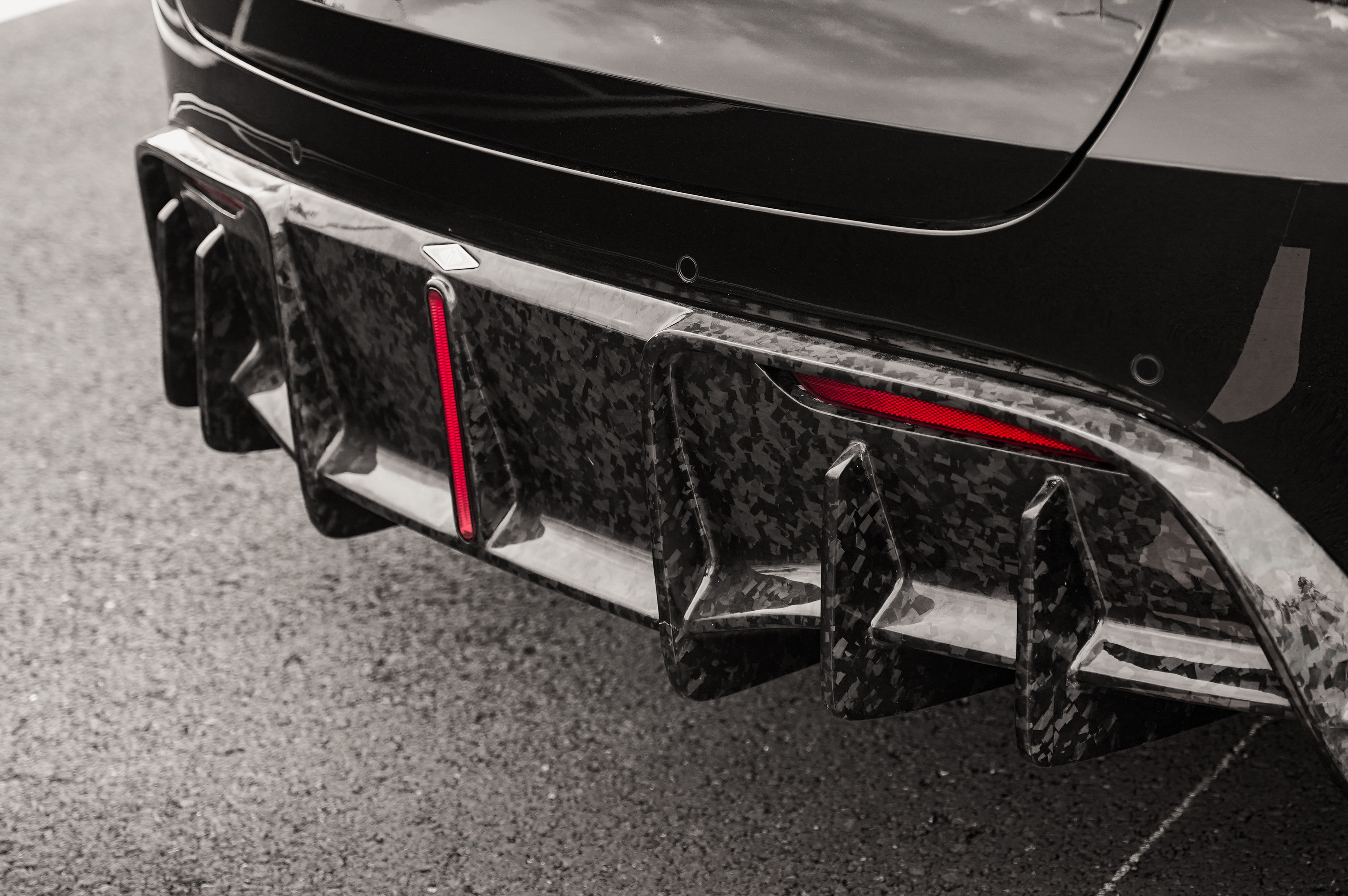 Tesla Model Y Ocean Design Gen 1 Style Dry Carbon Parts - styling view