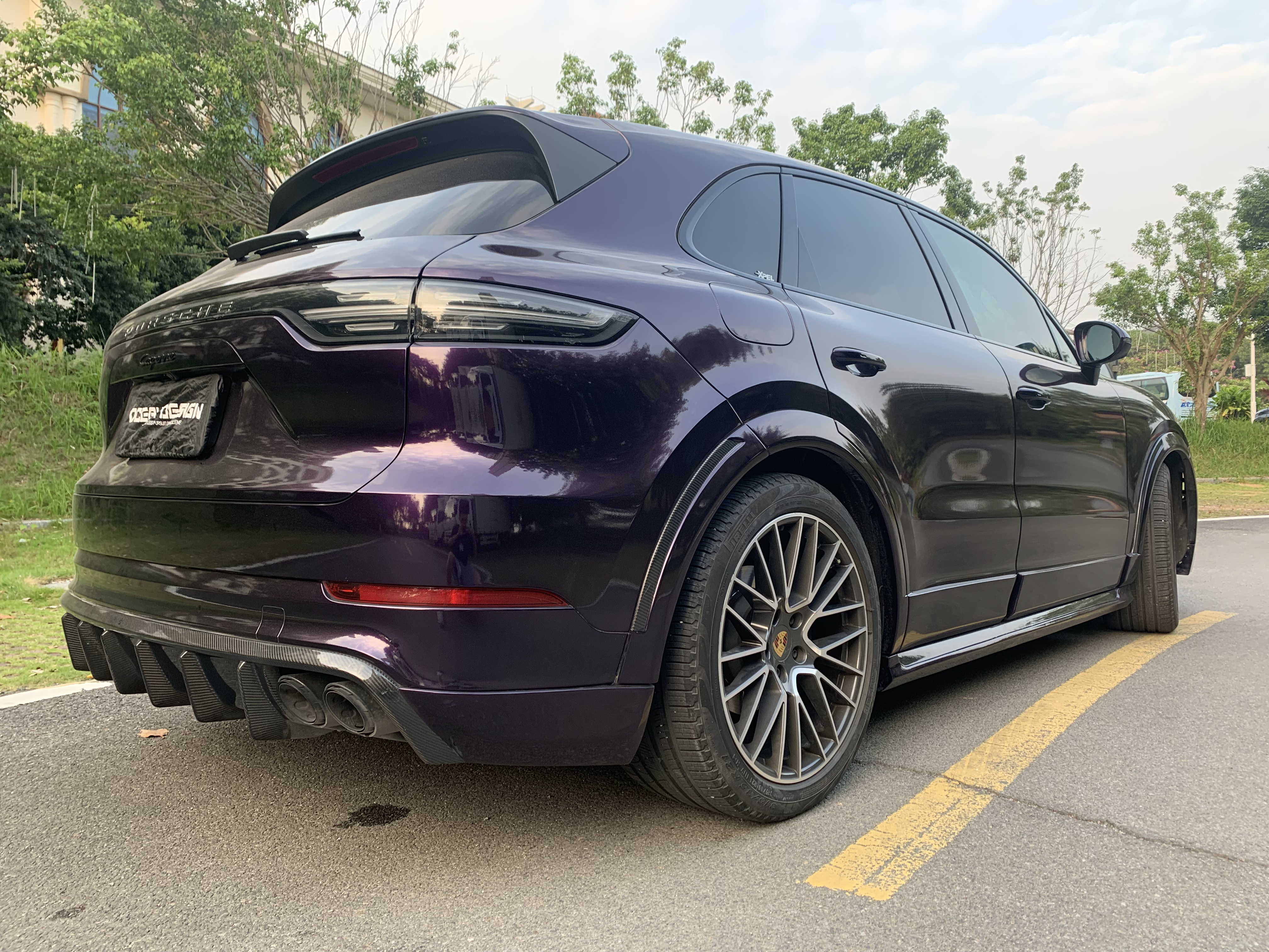 Porsche Cayenne OD Style Carbon Fiber Parts - styling view