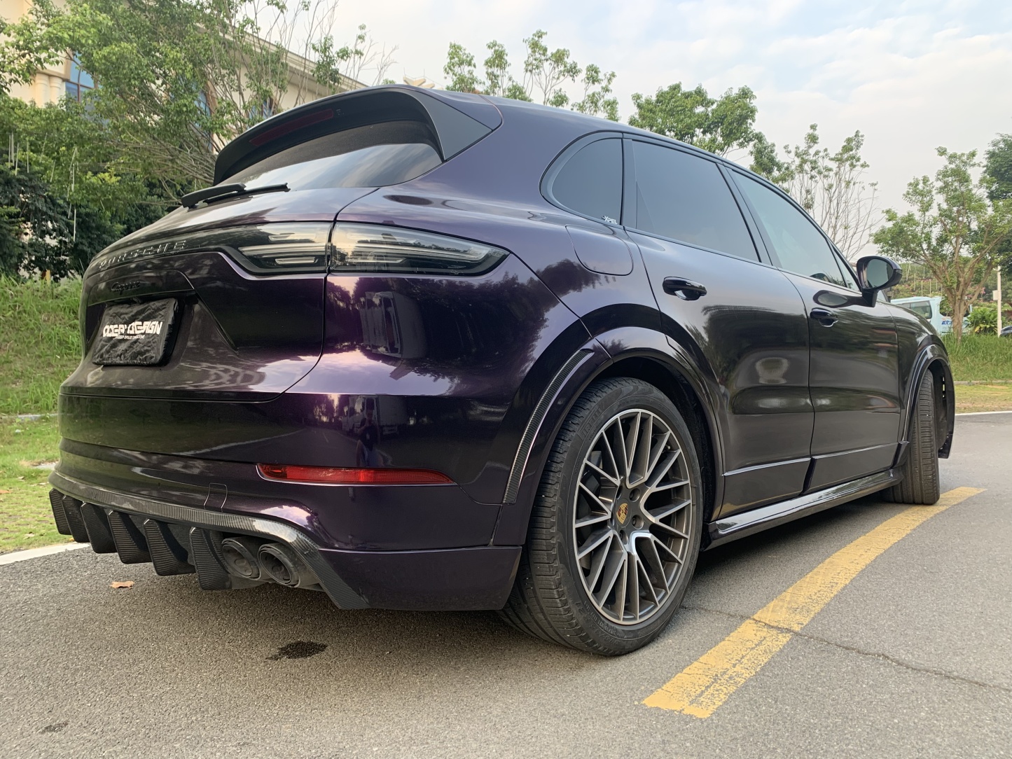 Porsche Cayenne OD Style Carbon Fiber Parts - styling view