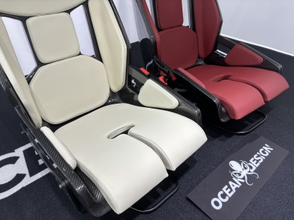 Porsche GW Style Dry Carbon Bucket Seat - styling view