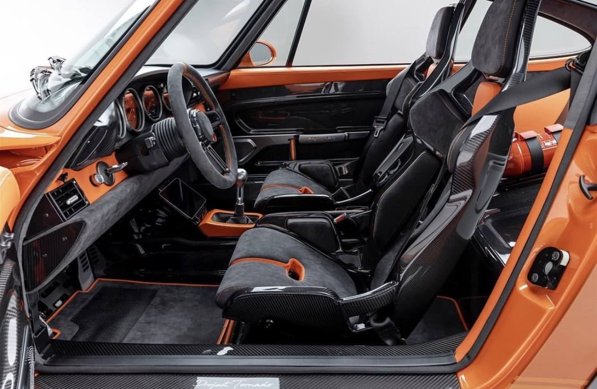 Porsche GW Style Dry Carbon Bucket Seat - styling view