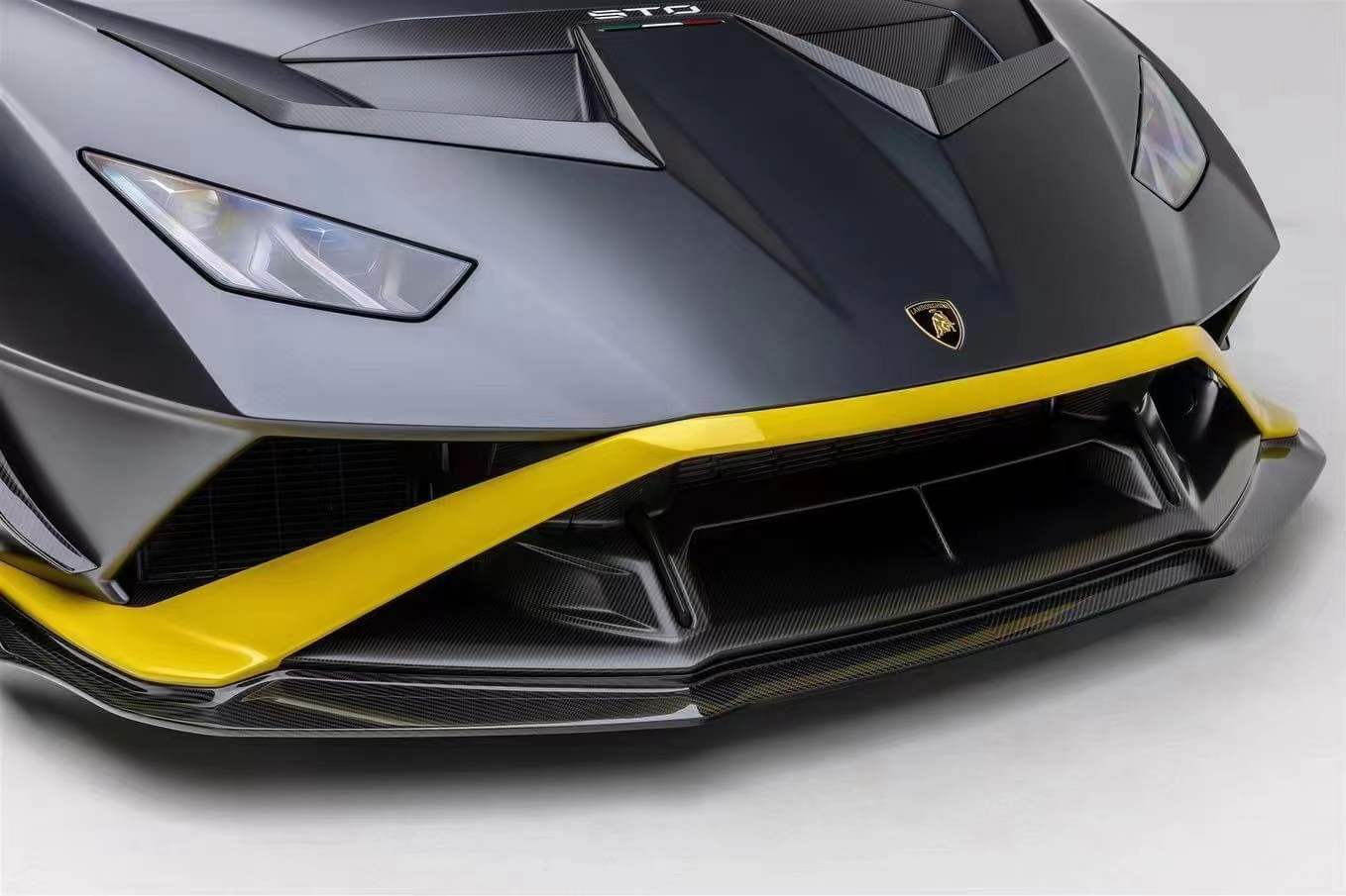 Lamborghini STO V Style Dry Carbon Parts - styling view