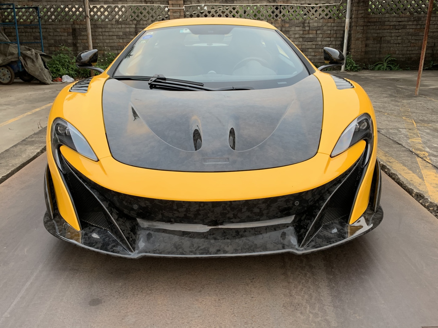 McLaren MP4-12C/625/650S 675LT Style Carbon Conversion Kit - styling view
