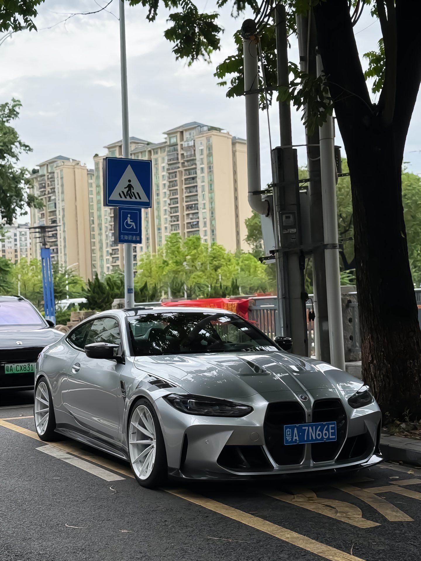 BMW G80 M3/G82 M4 AP Style Dry Carbon Fenders - styling view