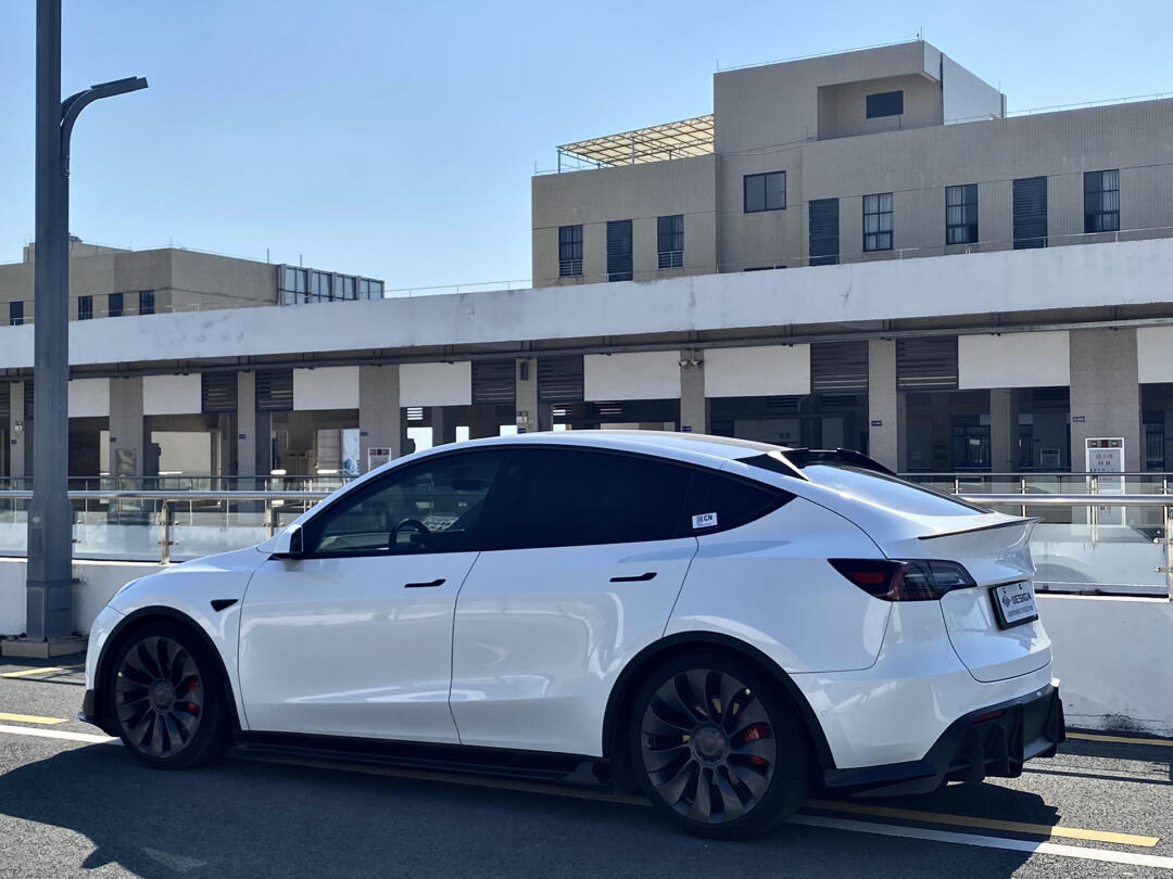 Tesla Model Y Ocean Design Gen 1 Style Dry Carbon Parts - styling view