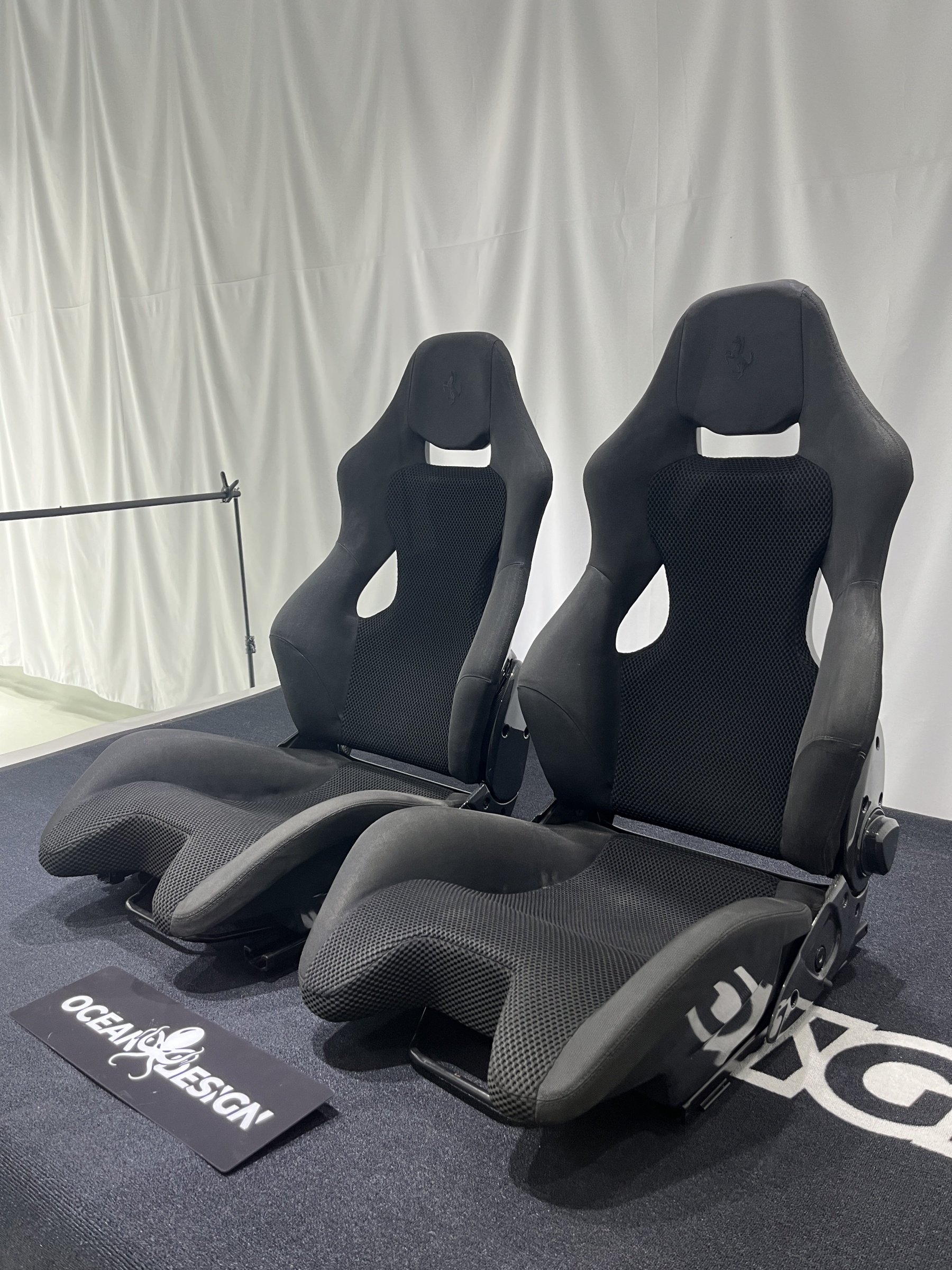 Ferrari F430/458/488/F8 Style Dry Carbon Bucket Seat - styling view