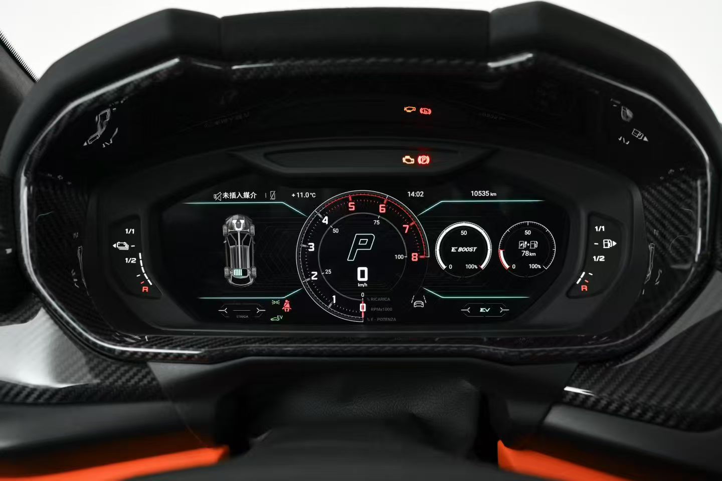 Lamborghini Urus SE Dry Carbon Interior Overlays - styling view
