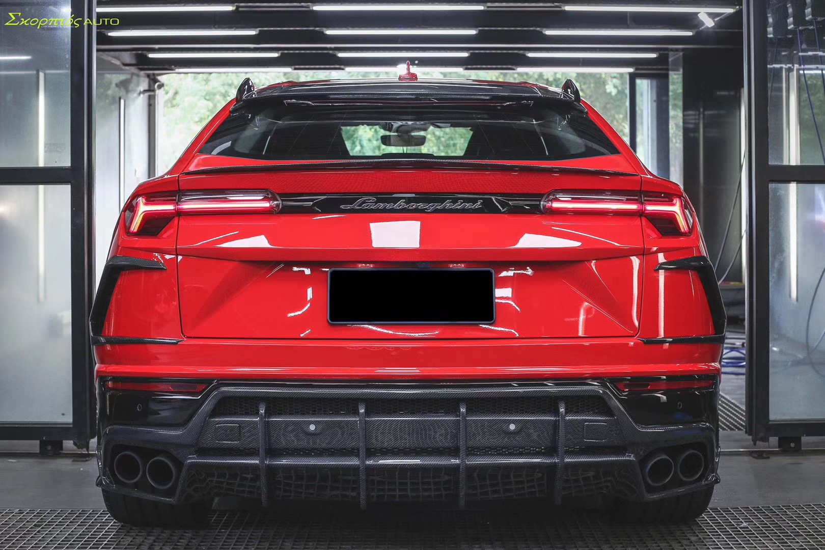 Lamborghini Urus Topcar Style Dry Carbon Parts - styling view