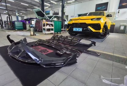 Lamborghini Urus S Topcar Style Dry Carbon Parts - styling view