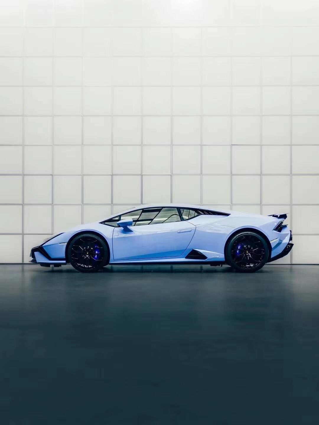 Lamborghini EVO Tecnice Style Plastic and Carbon Conversion Parts - styling view
