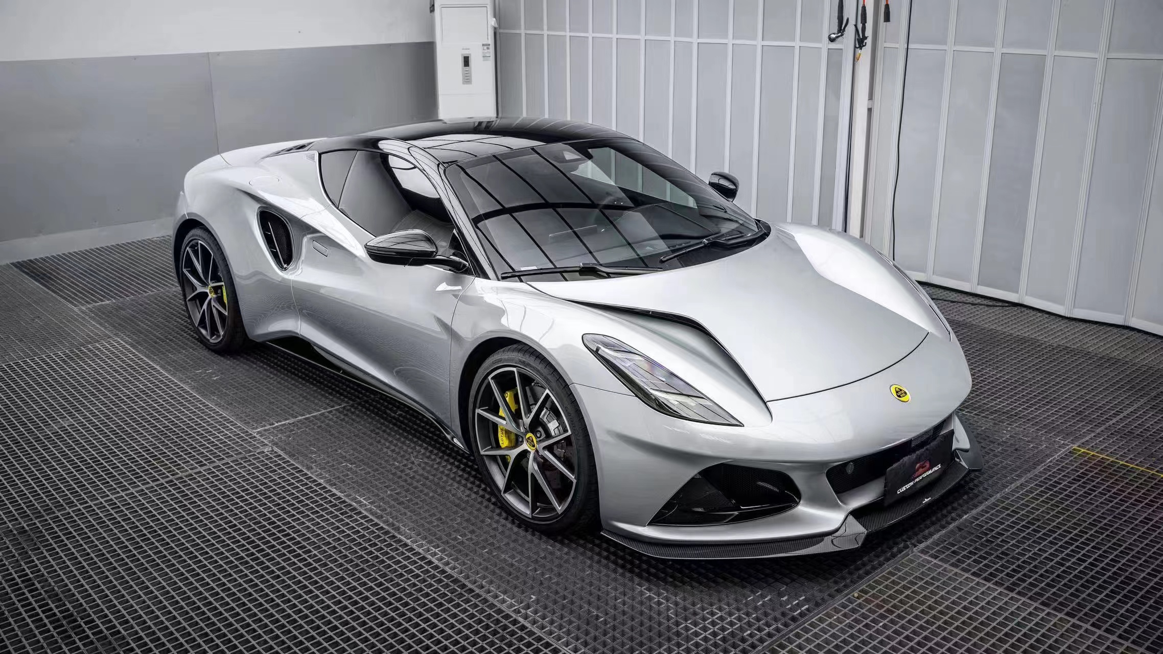 Lotus Emira Ocean Design Style Dry Carbon Parts - styling view