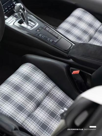 Porsche GT3 RS Style Dry Carbon Bucket Seat - styling view