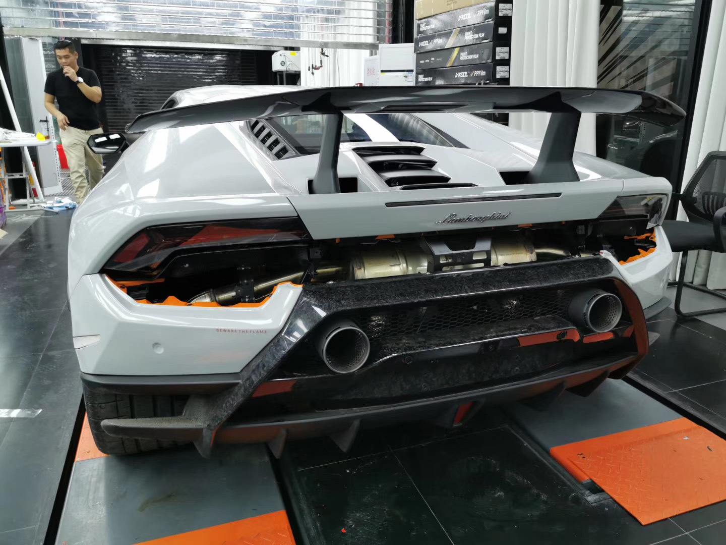 Lamborghini Huracan LP580/LP610/EVO Performance Style Dry Carbon Conversion Kit - styling view