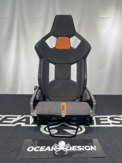Porsche GW Style Dry Carbon Bucket Seat - styling view