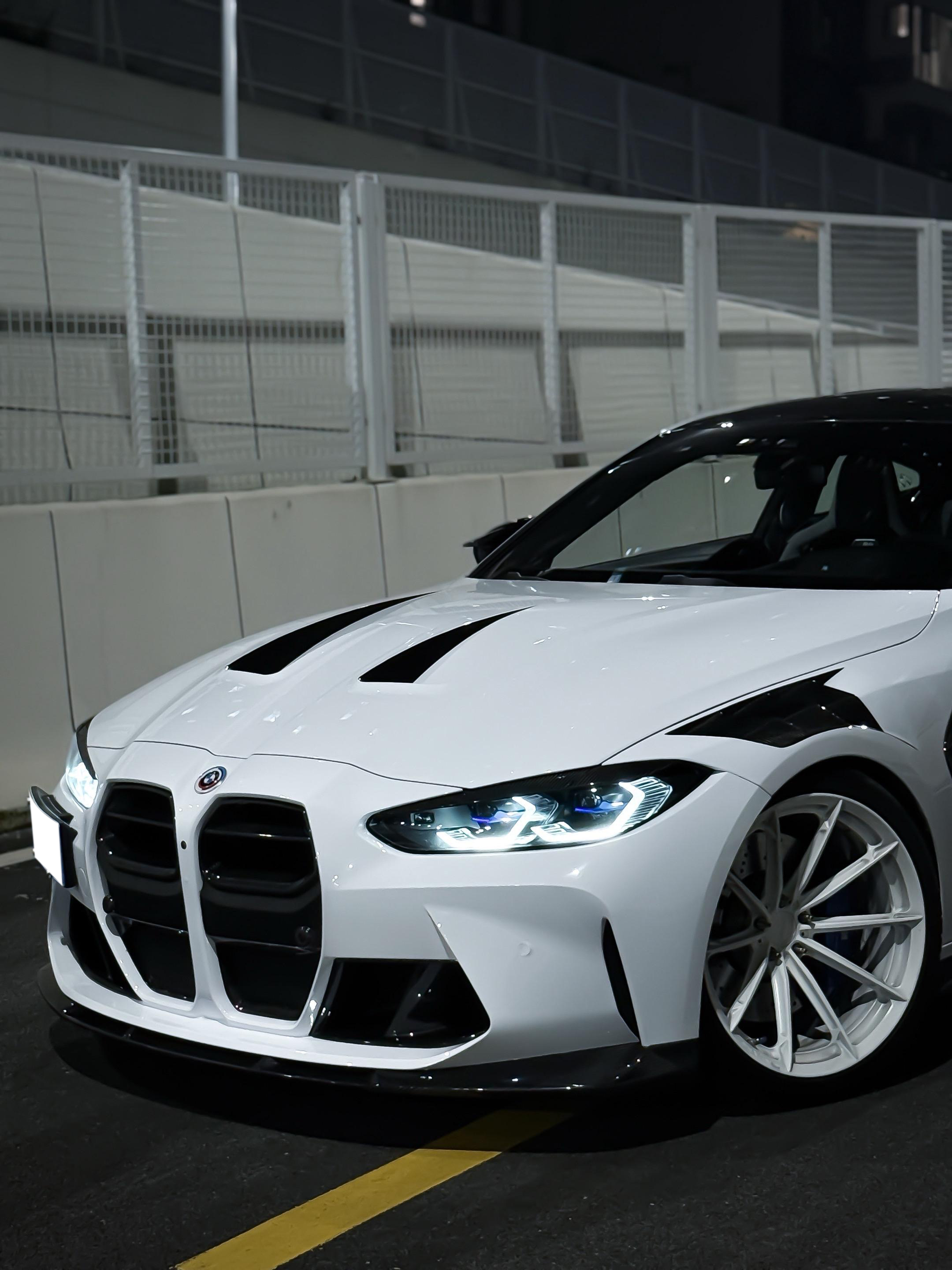 BMW G80 M3/G82 M4 AP Style Dry Carbon Fenders - styling view