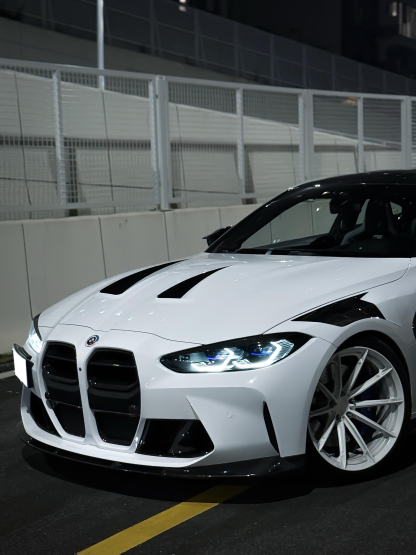 BMW G80 M3/G82 M4 AP Style Dry Carbon Fenders - styling view