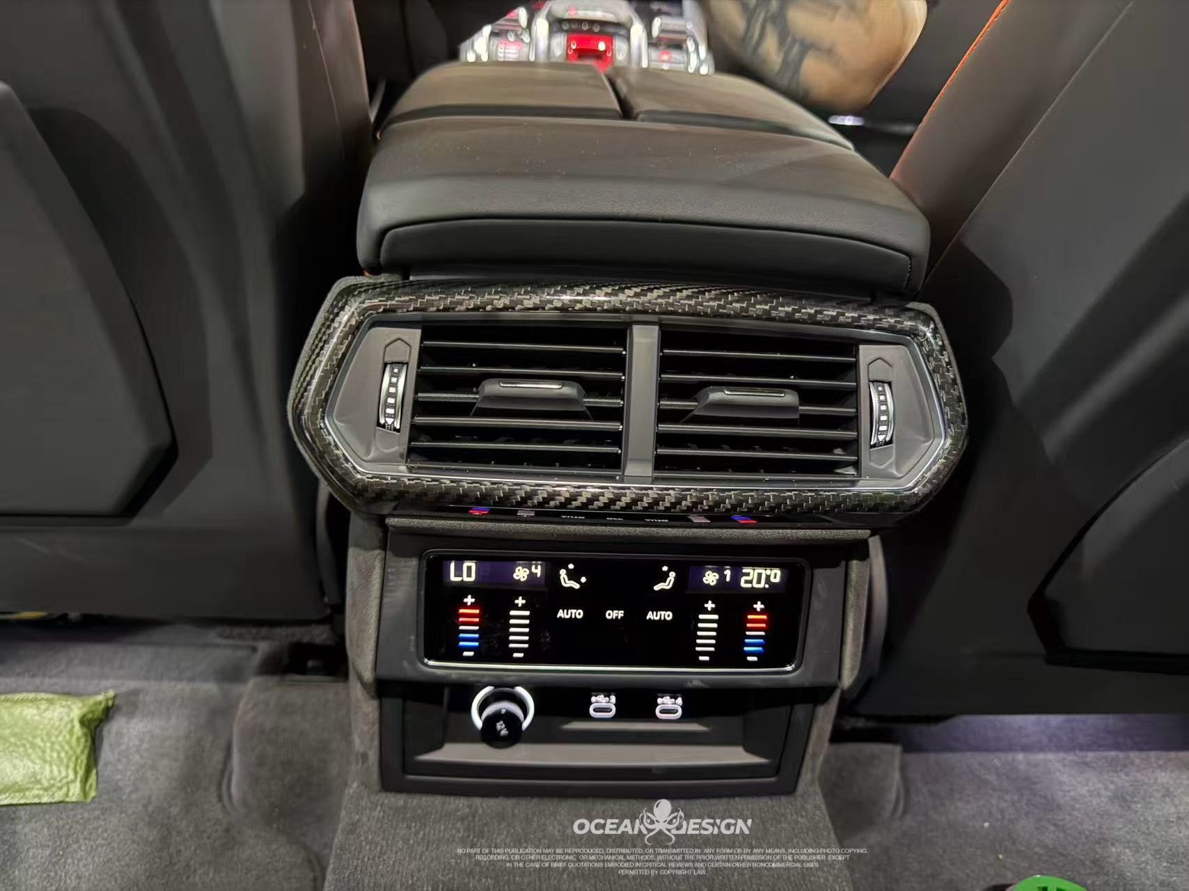 Lamborghini Urus SE Dry Carbon Interior Overlays - styling view