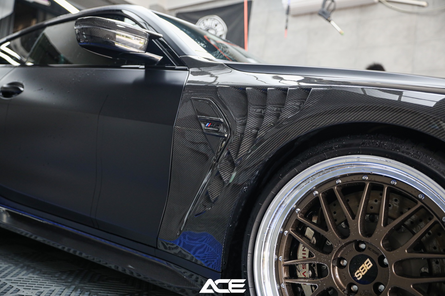 BMW G80 M3/G82 M4 Ocean Design Dry Carbon Shark-Fin Fenders - styling view
