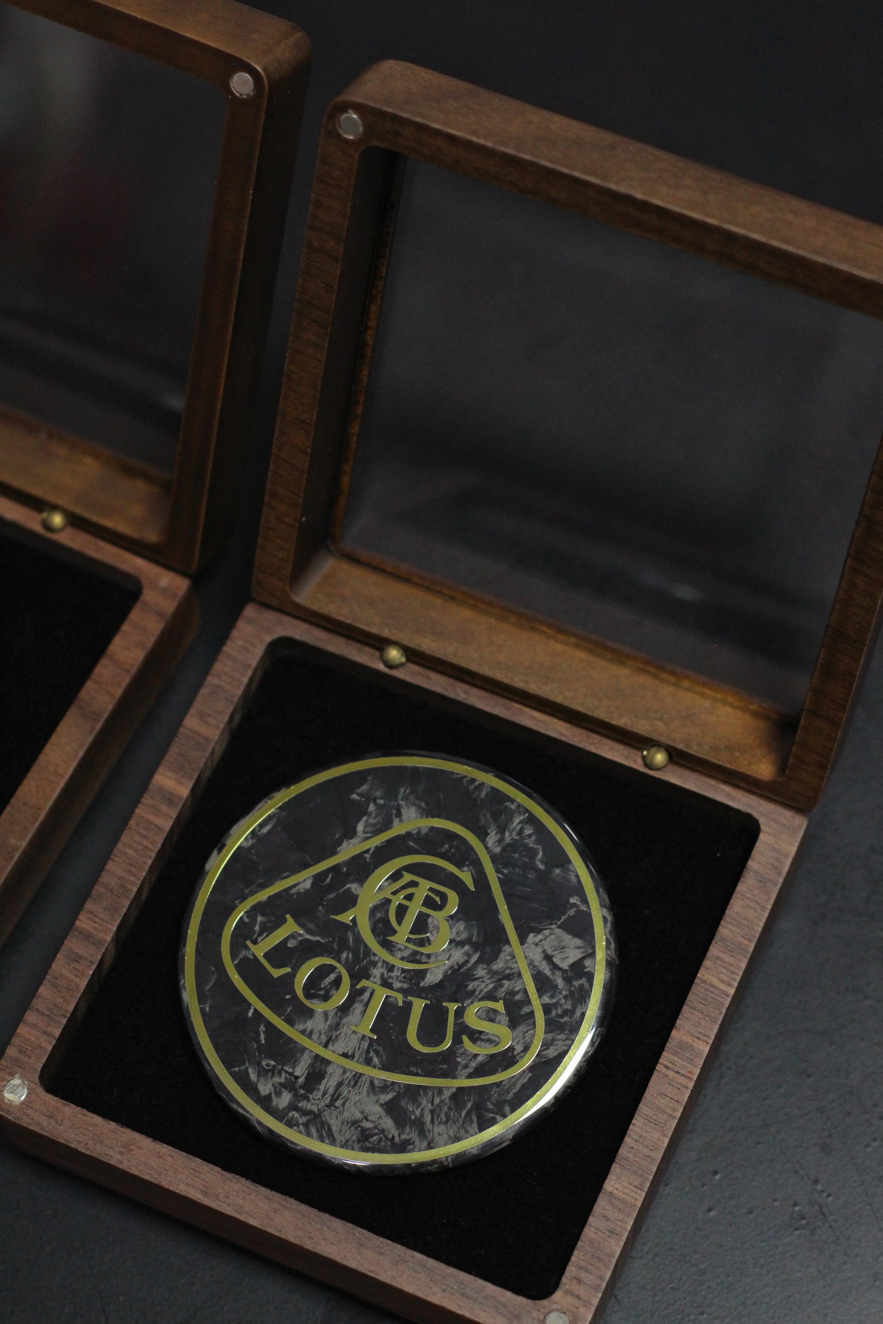 Lotus Emira/Eletre/Emeya Marble-Pattern Dry Carbon Badges - styling view