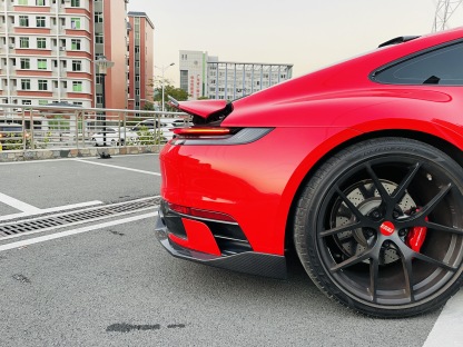 Porsche 911 992.1 Mi Style Dry Carbon Parts - styling view