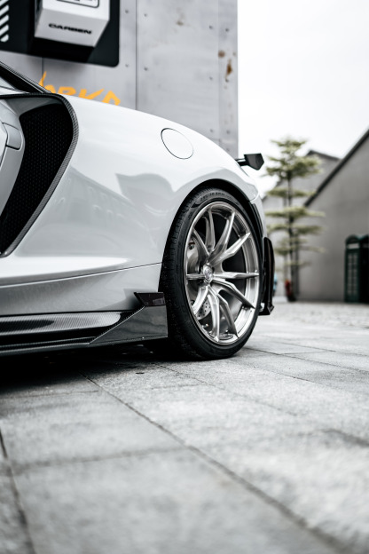 McLaren GT Dry Carbon Parts - styling view