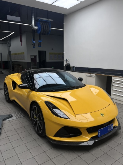 Lotus Emira Ocean Design Style Dry Carbon Parts - styling view