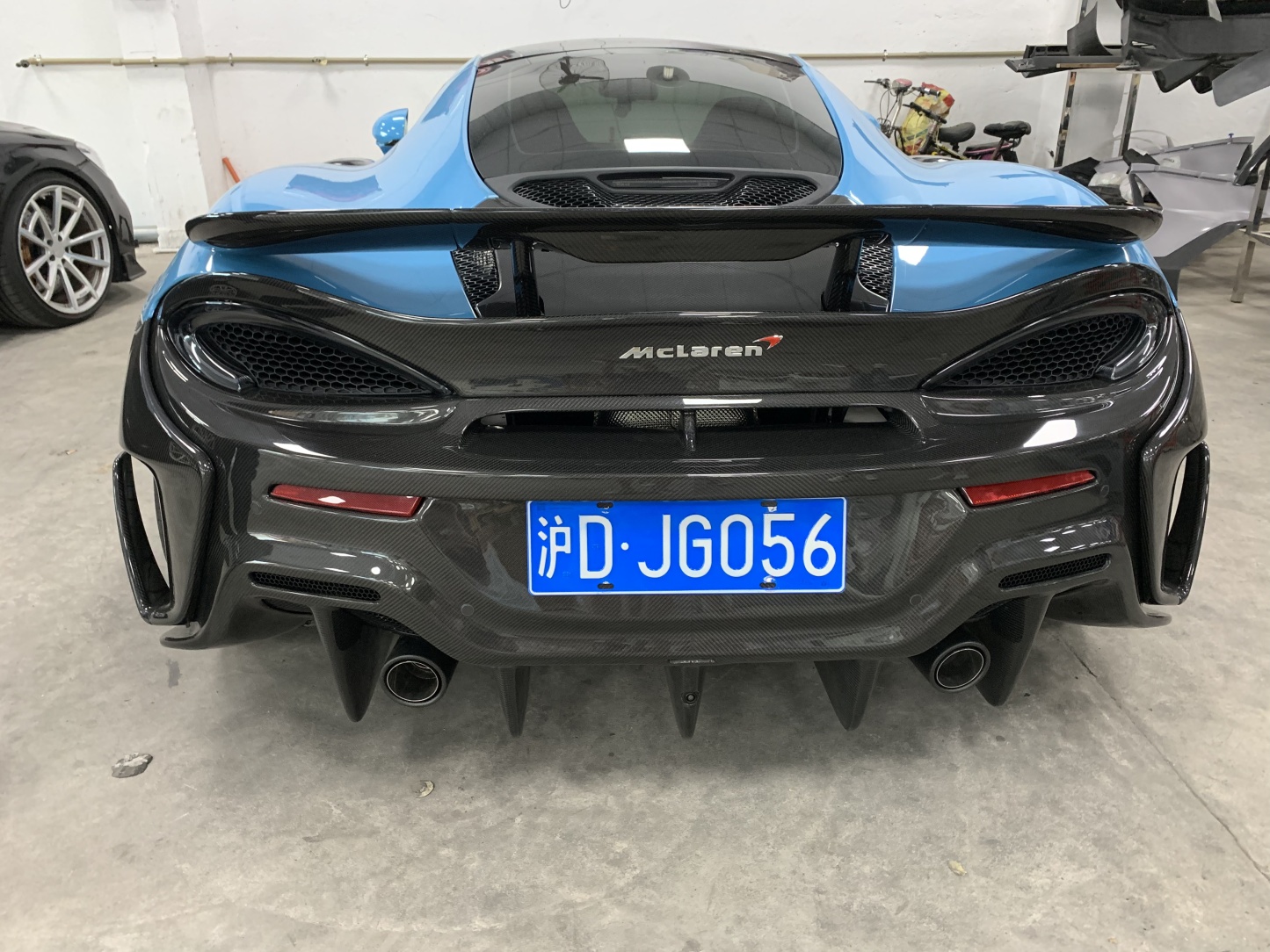 McLaren 540C / 570S to 600LT Style Carbon Fiber Conversion Kit - styling view