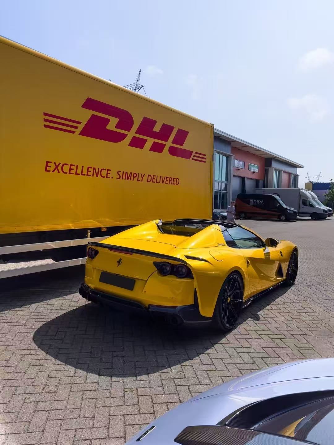 Ferrari 812 N Style Dry Carbon Parts - styling view