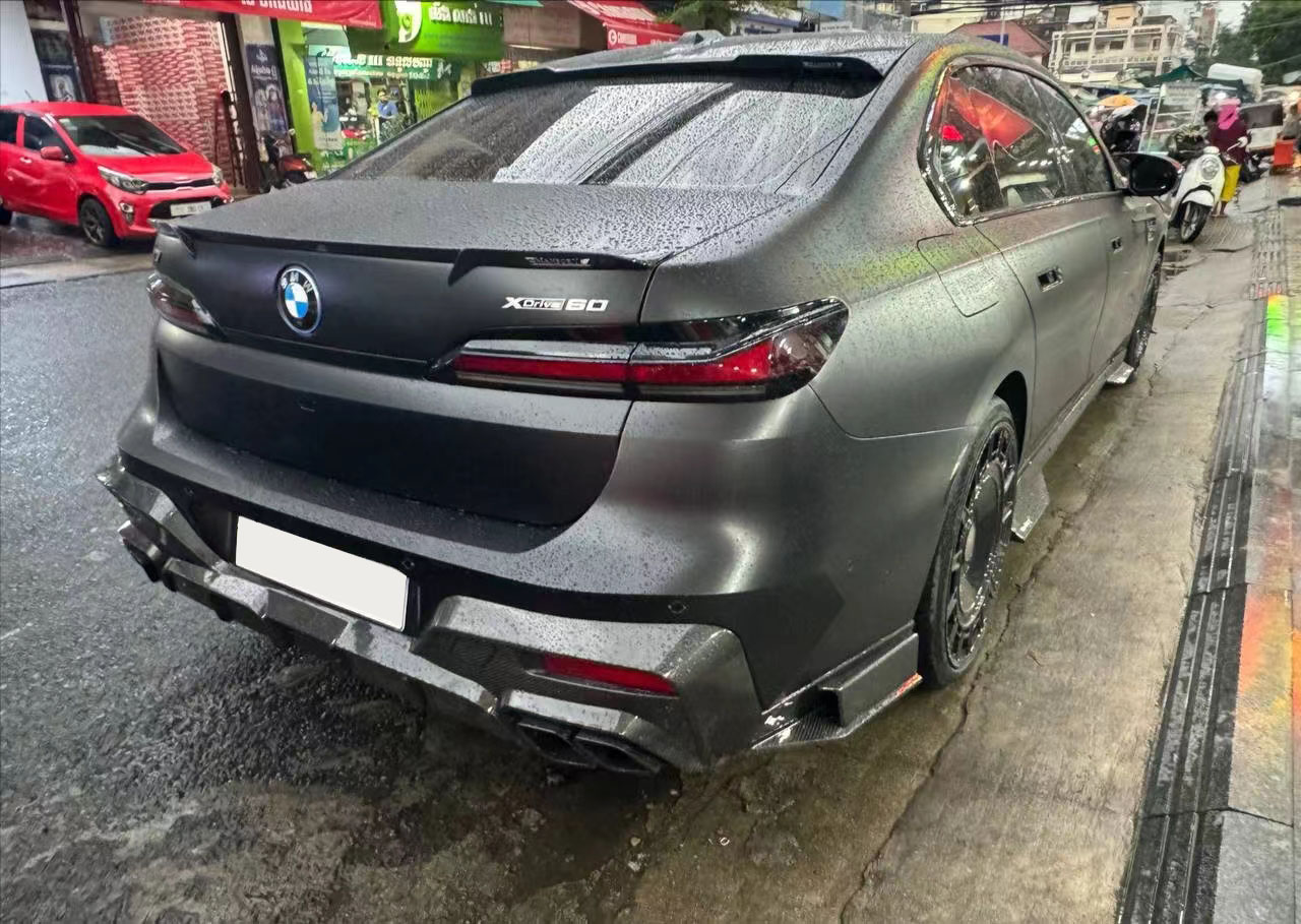 BMW 7 Series G70 MSY Style Parts - styling view