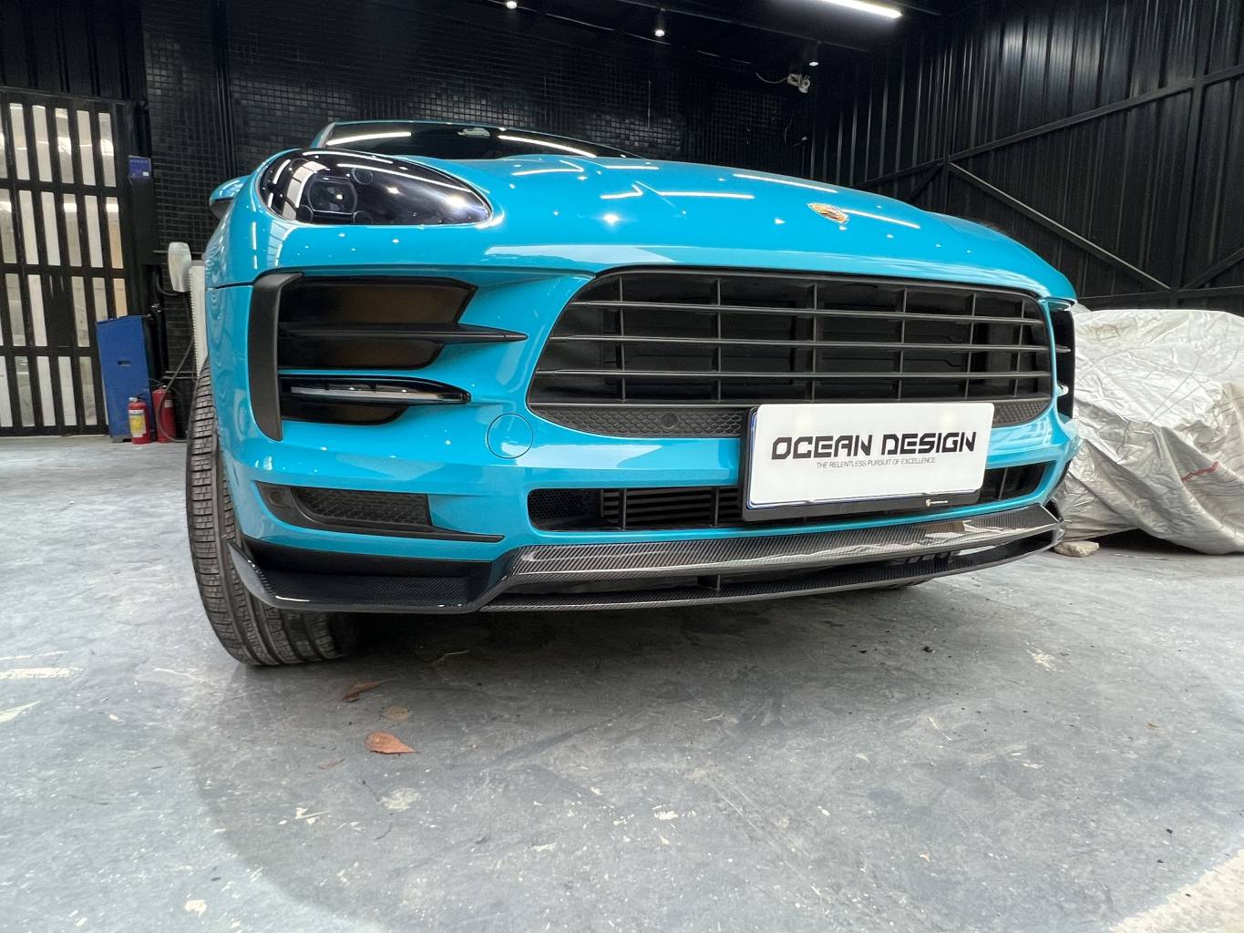 Porsche Macan Turbo ARTISAN Style Parts - styling view