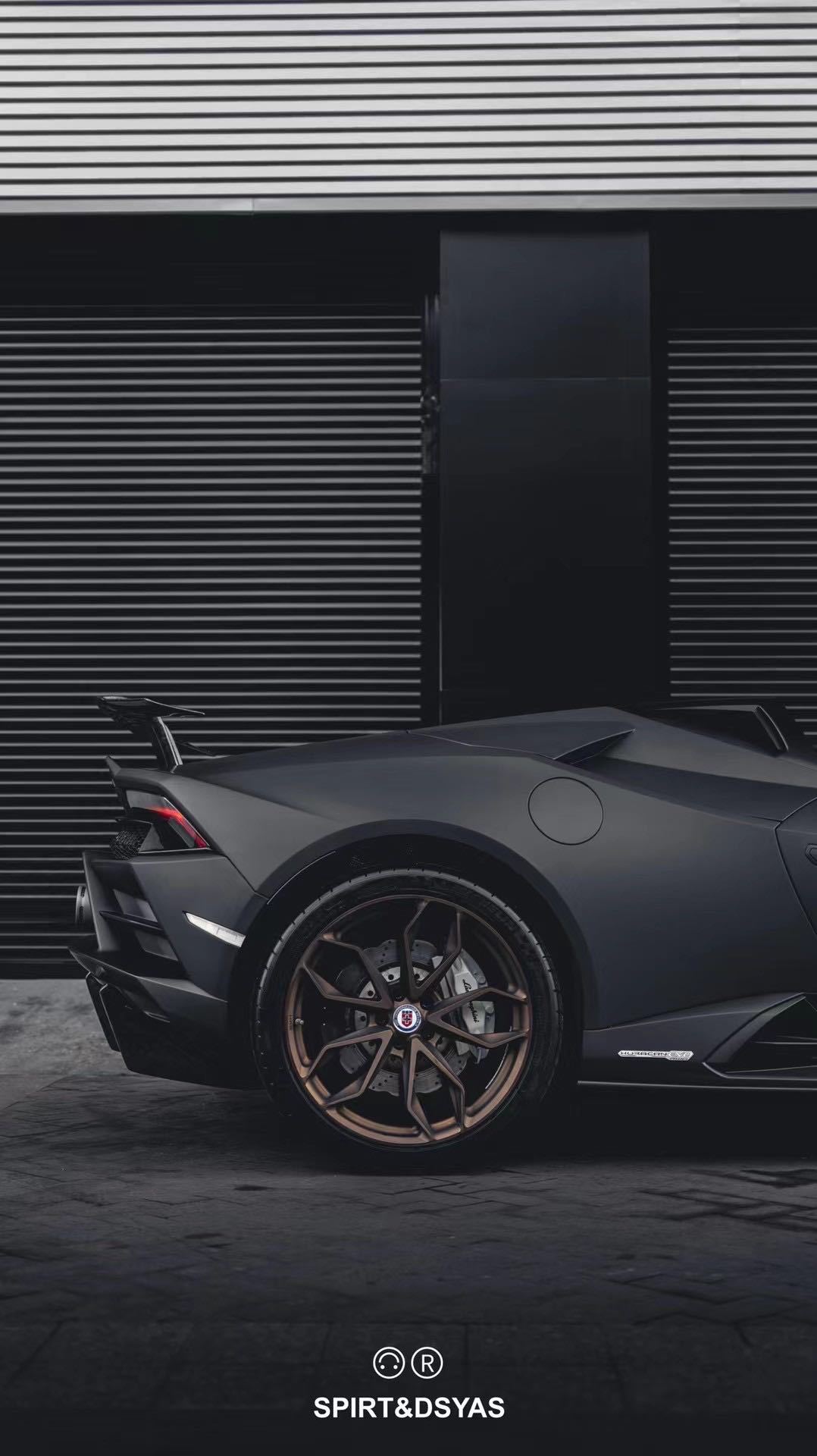Lamborghini Huracan EVO RWD N Style Dry Carbon Parts - styling view