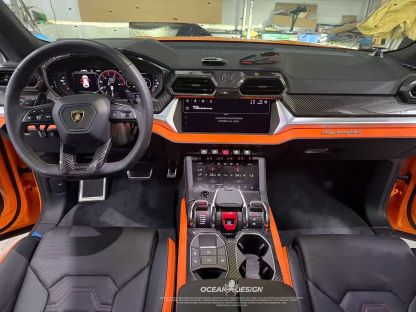 Lamborghini Urus SE Dry Carbon Interior Overlays - styling view