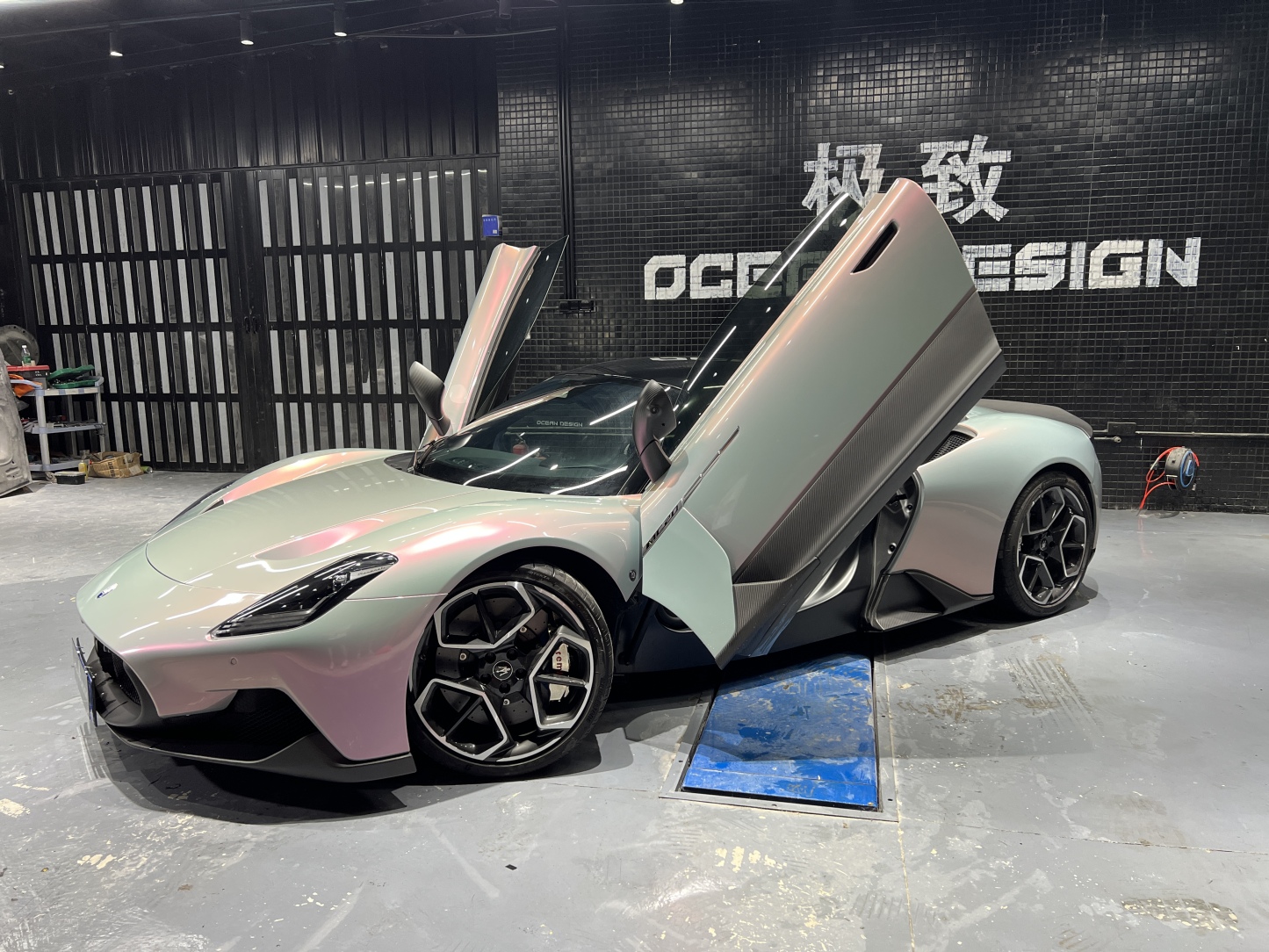 Maserati MC20 OEM Style Dry Carbon Parts - styling view