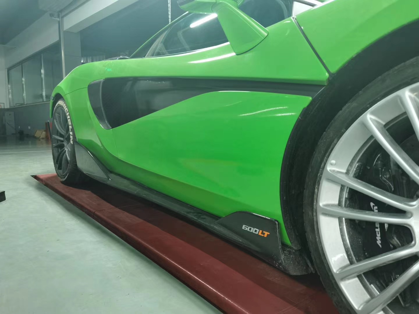 McLaren 540C / 570S to 600LT Style Carbon Fiber Conversion Kit - styling view