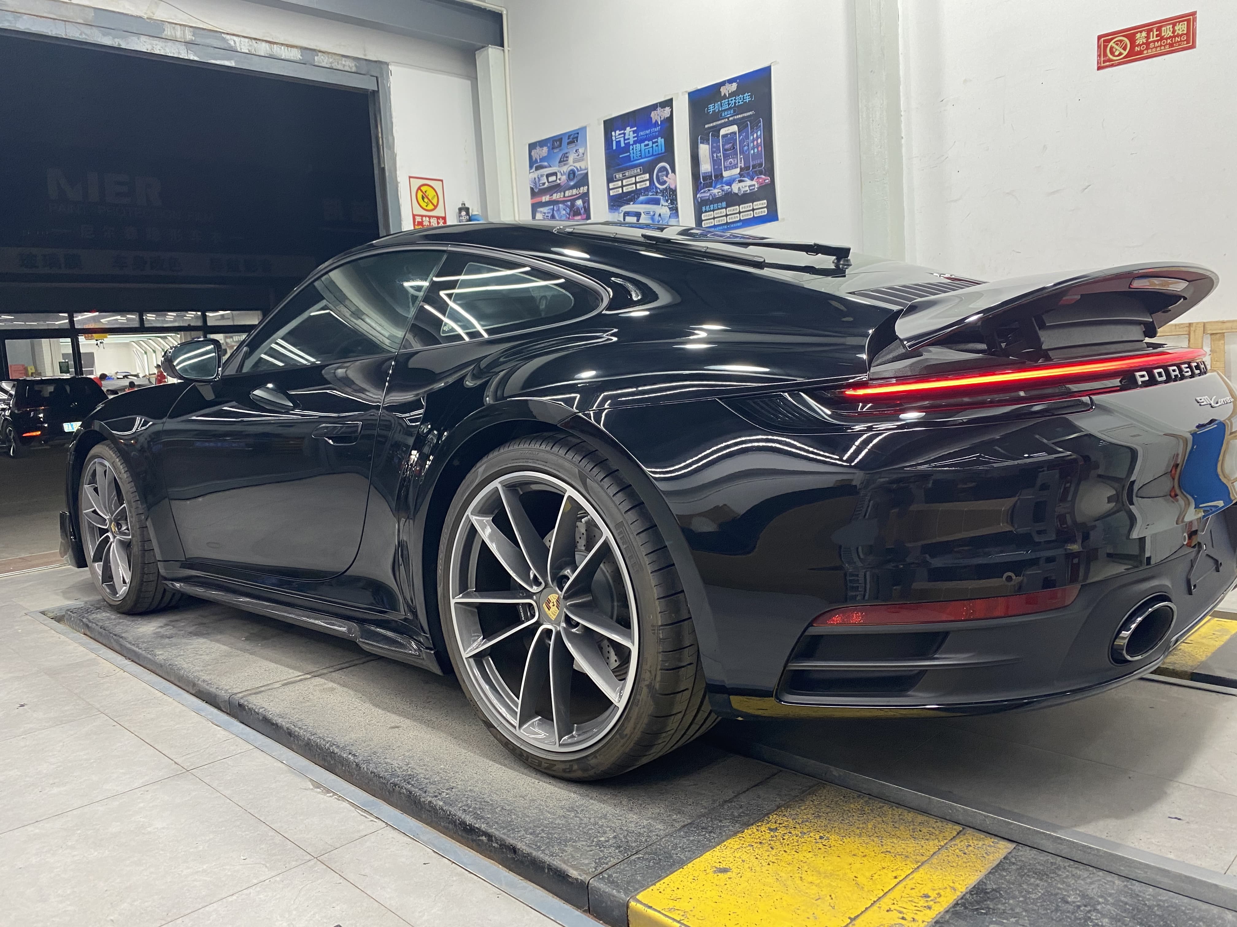 Porsche 911 992.1 Turbo S Style Parts - styling view