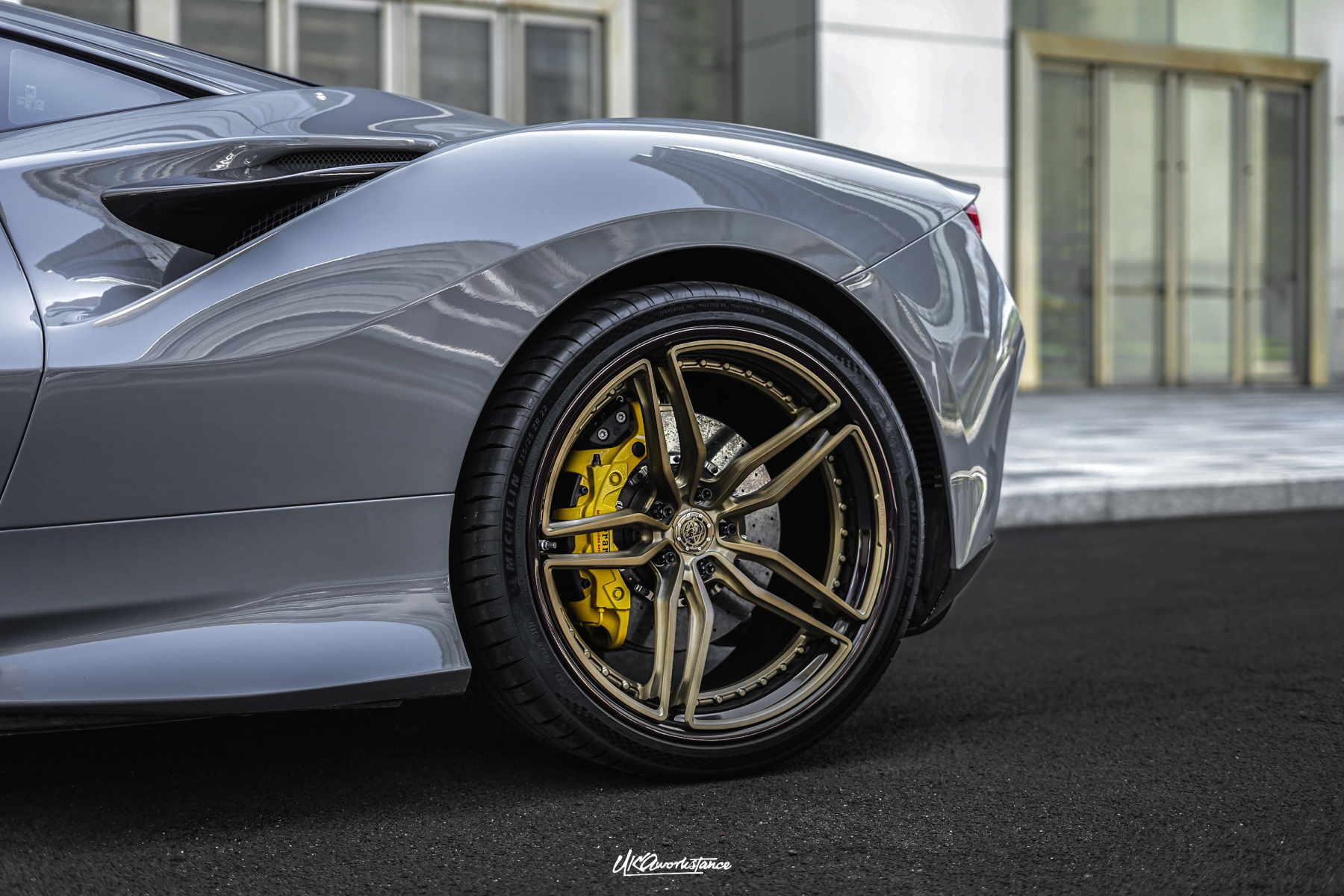 Octopus & Ocean Design Custom Carbon Fiber Wheels - styling view
