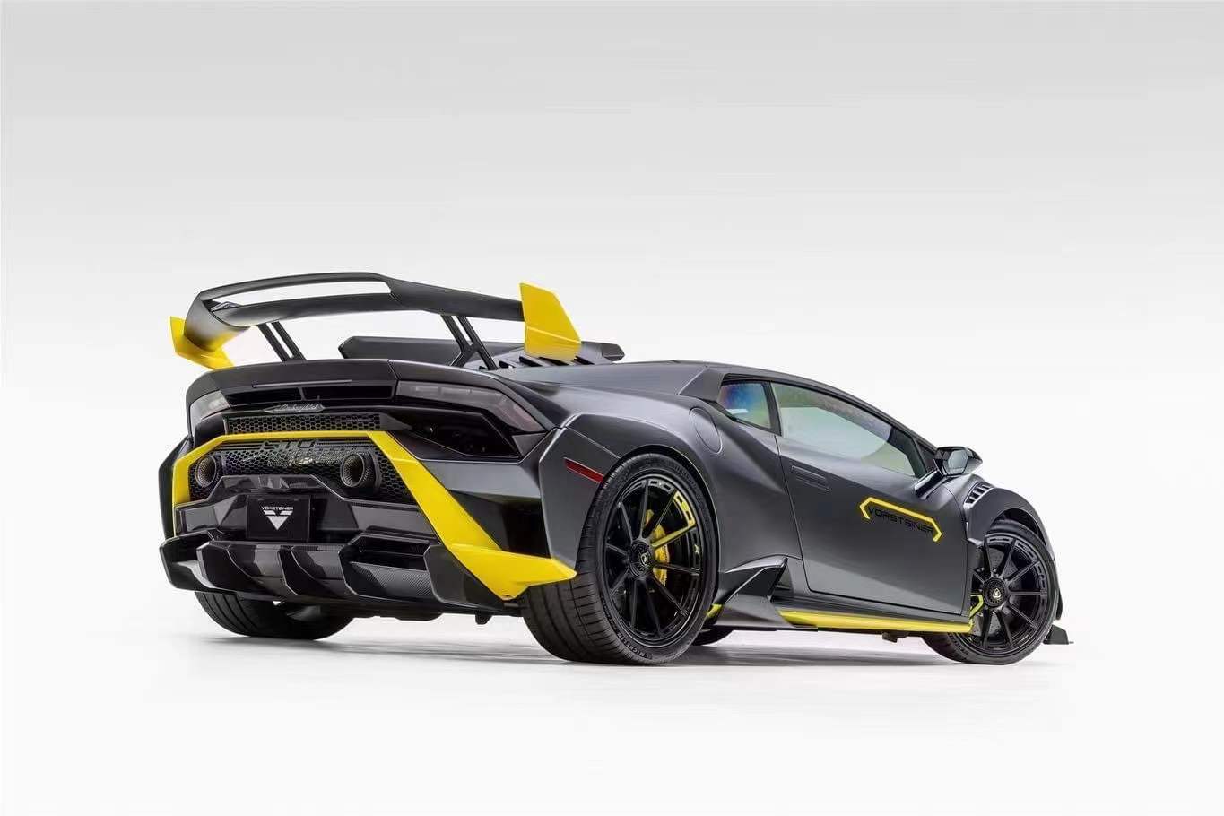 Lamborghini STO V Style Dry Carbon Parts - styling view