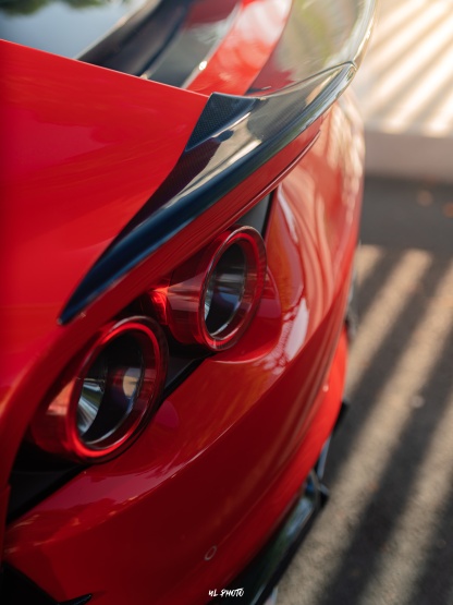 Ferrari 812 MSY Style Dry Carbon Parts - styling view