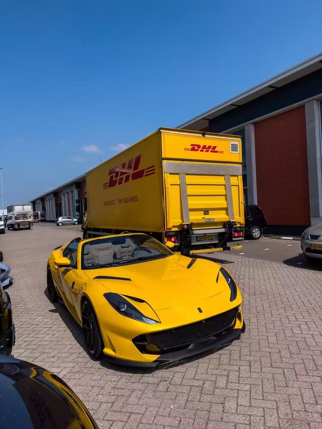 Ferrari 812 N Style Dry Carbon Parts - styling view