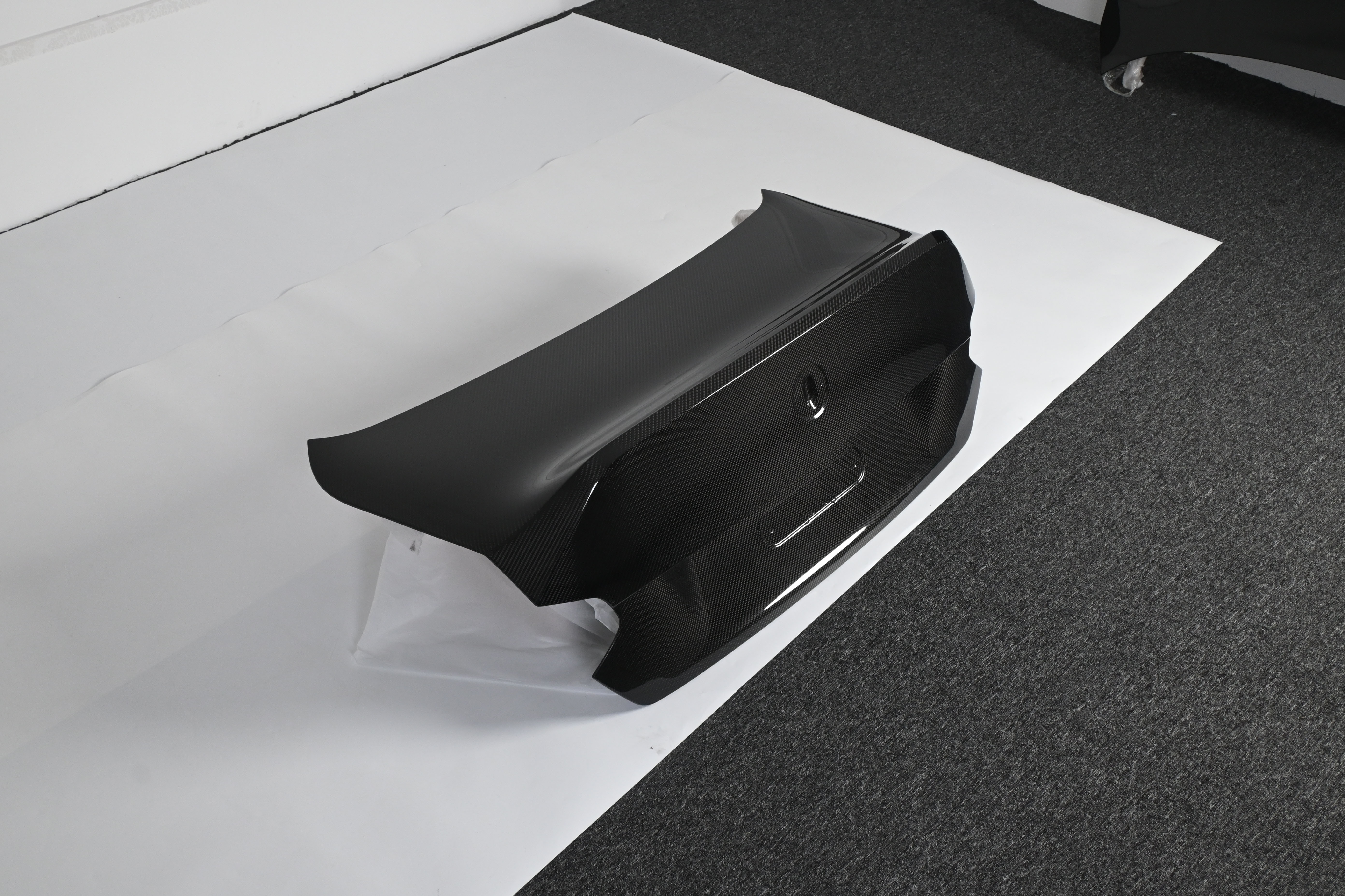 BMW G87 M2 CS Style Dry Carbon Trunk Lid - styling view