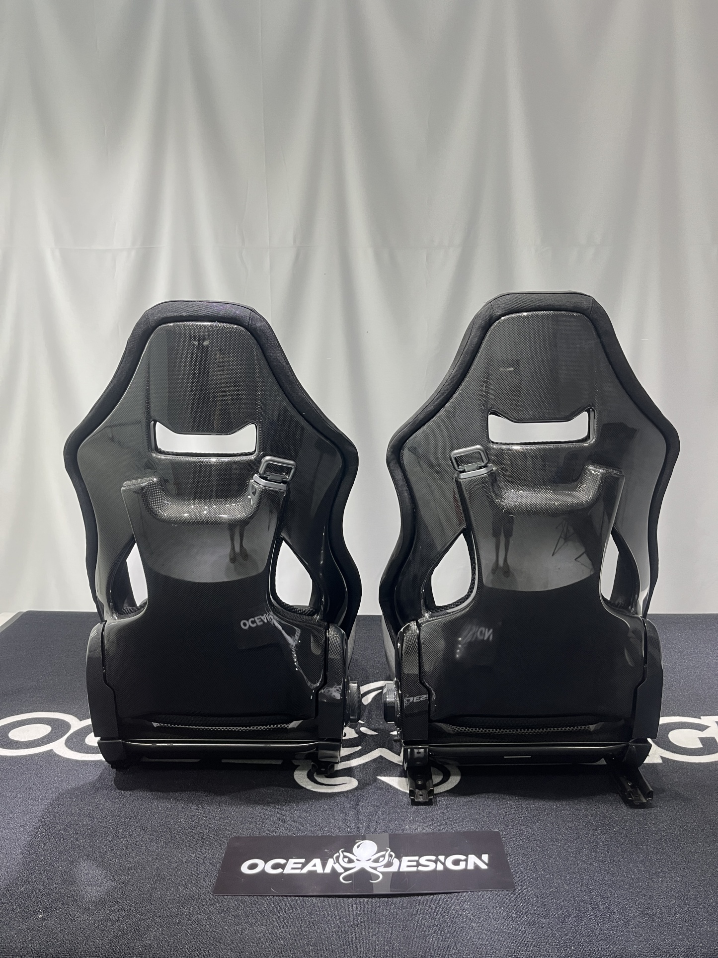 Ferrari F430/458/488/F8 Style Dry Carbon Bucket Seat - styling view